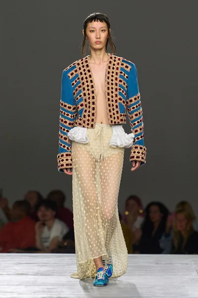 Look 34